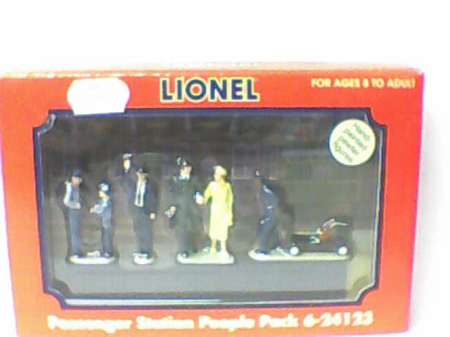 Lionel 24123 Passenger Station People Pack for sale online